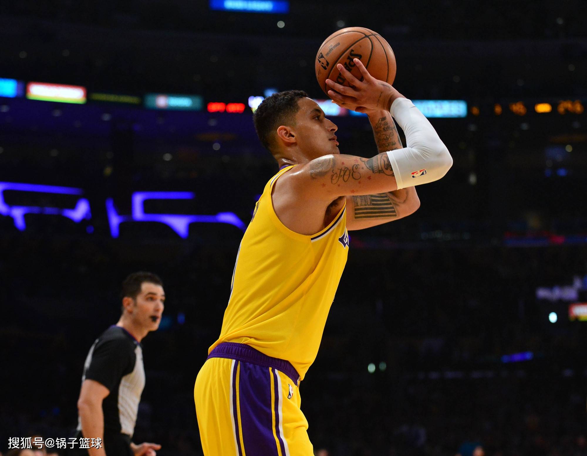 九游网页版入口-洛杉矶湖人发布备战花絮；今夜刷新队史纪录；国王杯任务艰巨；数据趋势出现新变化的简单介绍